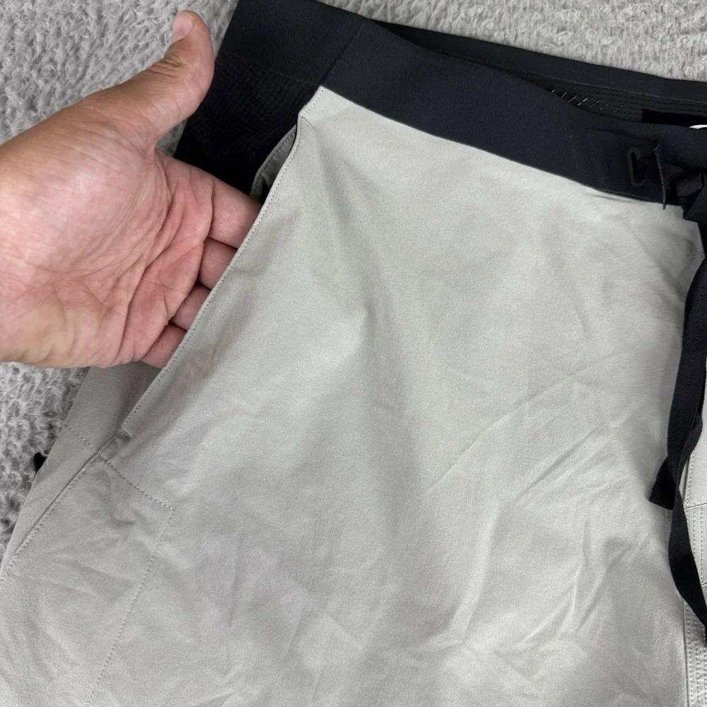 Oakley Board Shorts Gray Stretch Surf Beach Swim Mens 34 Tactical Modern